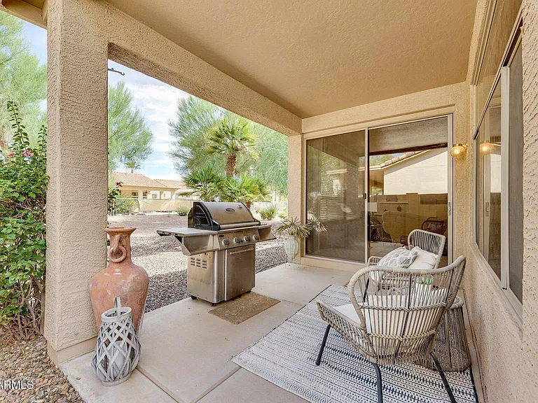 9746 E Coopers Hawk Dr — Photo 17