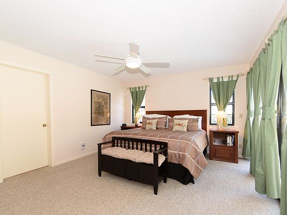 4th image of 5943 NW 66th Way