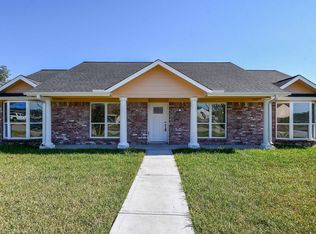 10402 Kirkhall Dr, Houston, TX 77089