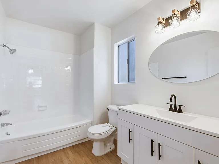 Montrose Residences — Photo 15