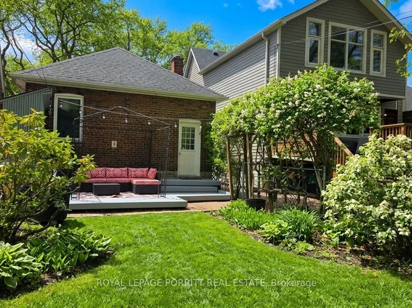 51 36th St, Toronto, ON M8W 3L1