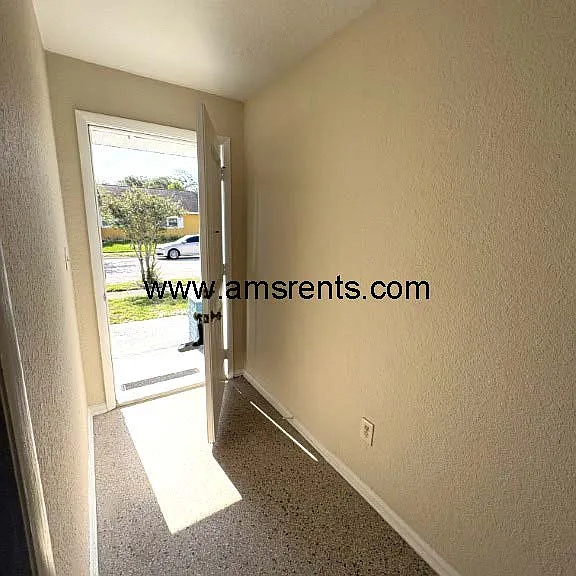8332 Mara Vista Ct — Photo 24