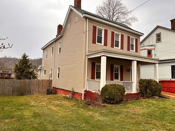 124 Edgington Lane, Wheeling, WV 26003