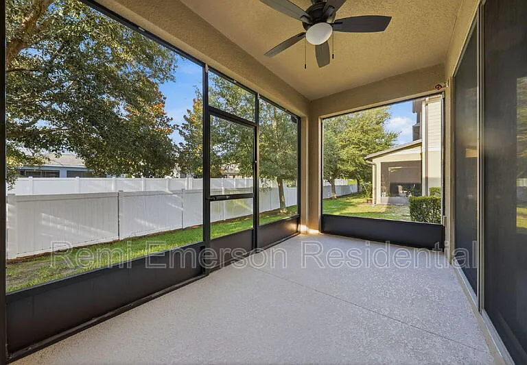 1096 Pavia Dr — Photo 26