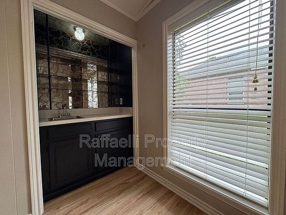 3rd image of 14 Fernwood Dr N #14