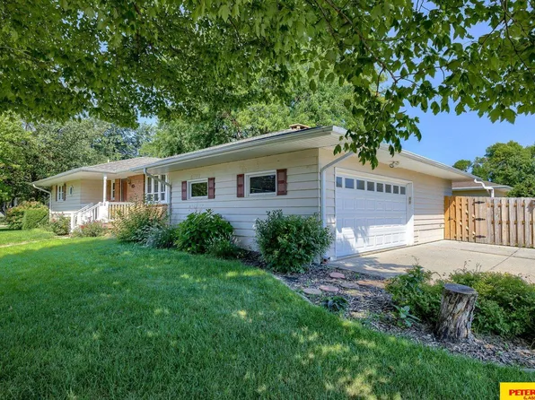 1648 E Linden Ave, Fremont, NE 68025