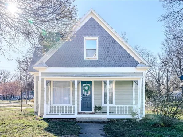 503 N 11th St, Fredonia, KS 66736