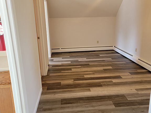 2nd image of 122 N Main St #4