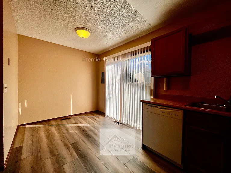 2126 Boston Ter — Photo 6