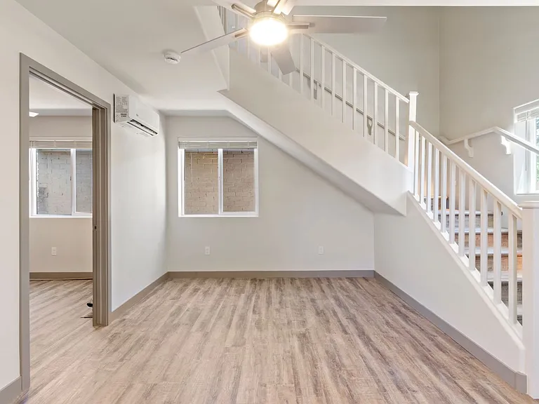 1720 E Edison St — Photo 34