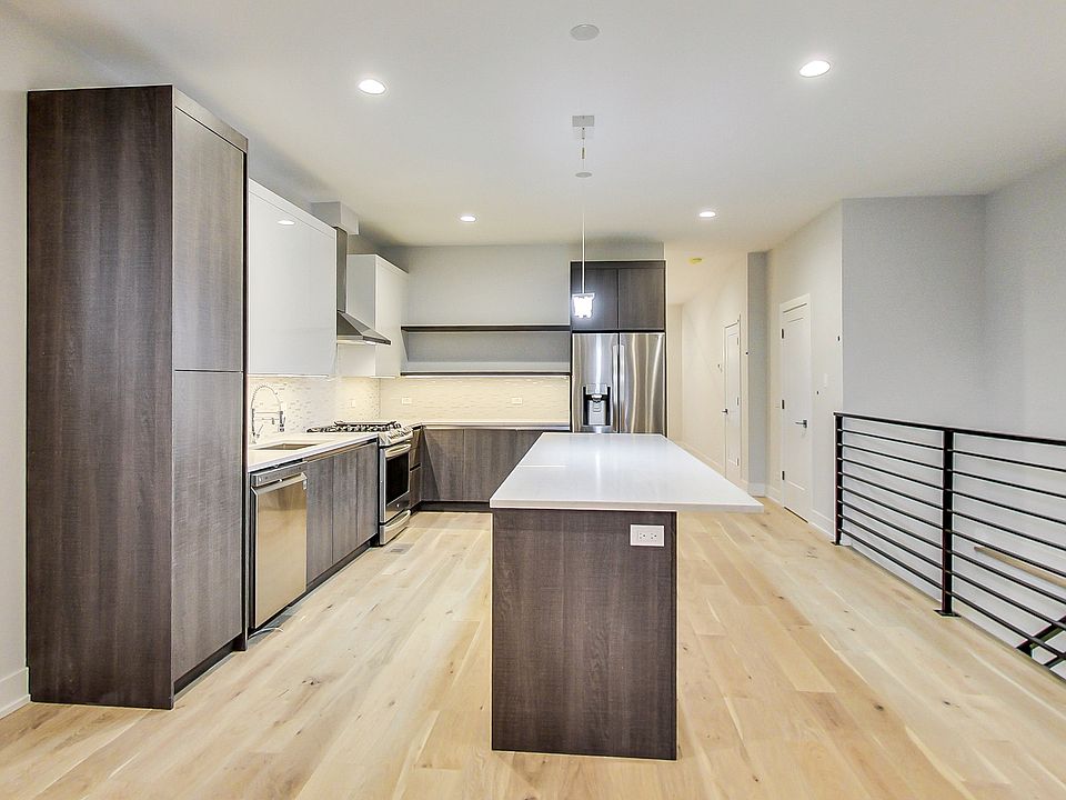 1042 S Oakley Blvd Chicago, IL, 60612 - Apartments for Rent | Zillow
