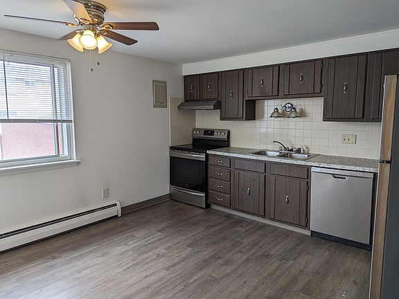 2nd image of 16 Losson Garden Dr #1