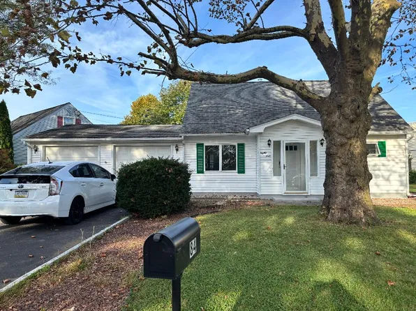 84 Wilden Dr, Easton, PA 18045