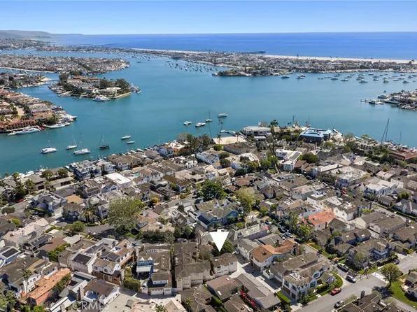 2571 Waverly Dr, Newport Beach, CA 92663