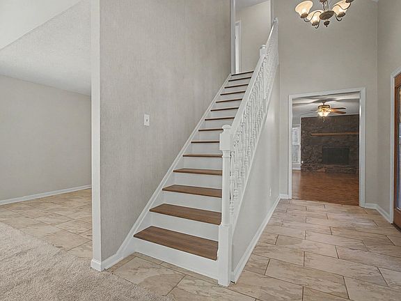 4th image of 1410 Riverwood Cv