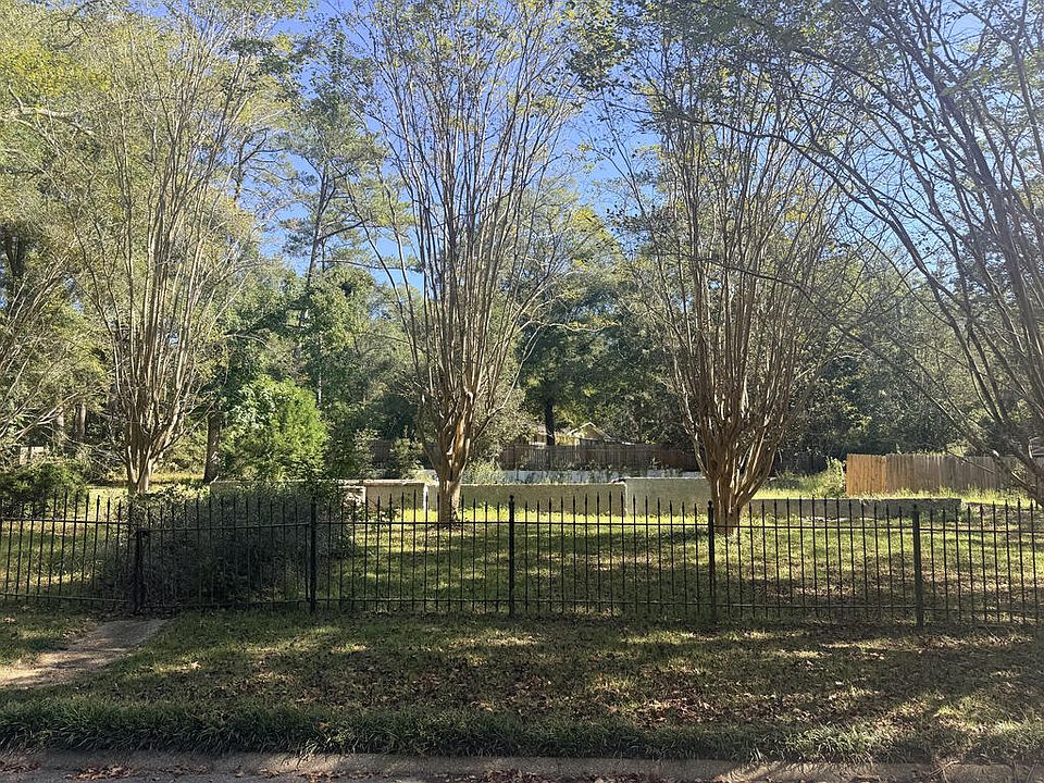 1st image of 460 Coby Dr