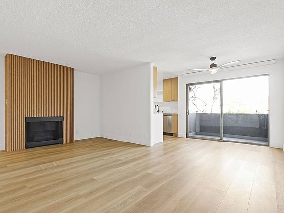 2nd image of 10310 Regent St APT 10
