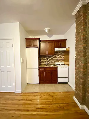 Rented by Hagstrom Management Inc | media 19