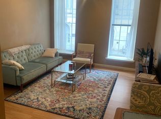 213 Chestnut St #2F, Philadelphia, PA 19106