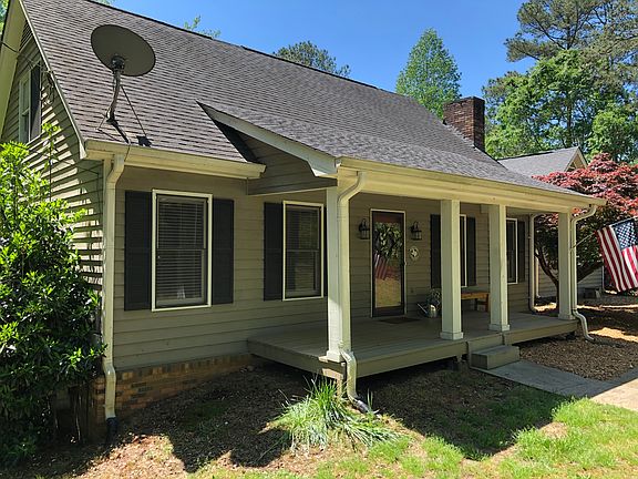 2nd image of 3392 Hawthorne Ct SW