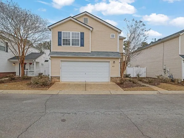 423 W Oaks Trl, Woodstock, GA 30188