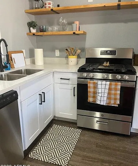 1808 E Yale St #4 — Photo 6