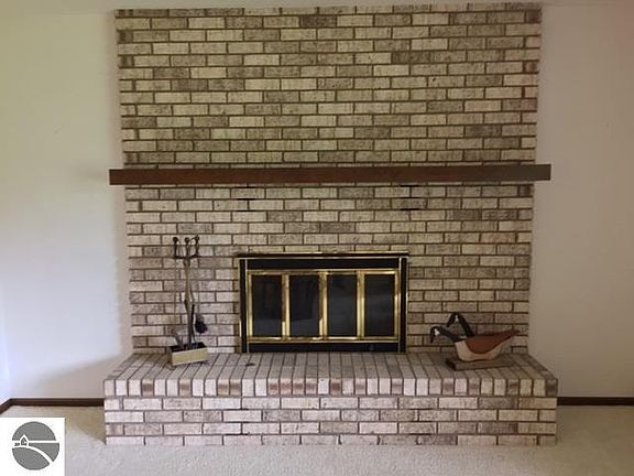 3rd image of 4460 Northridge Dr
