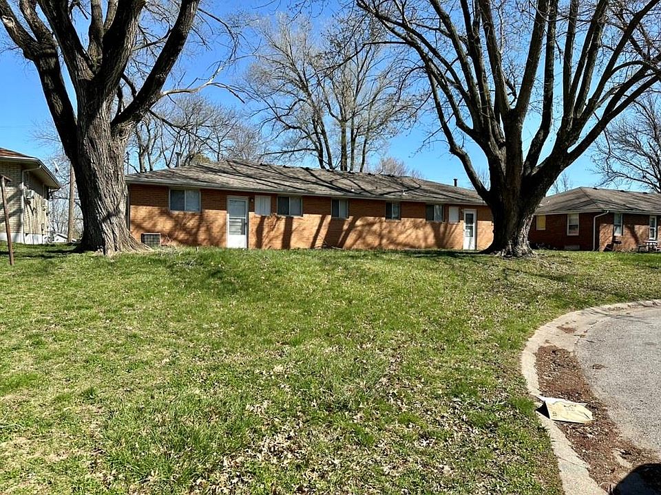 2nd image of 2912 N River Blvd