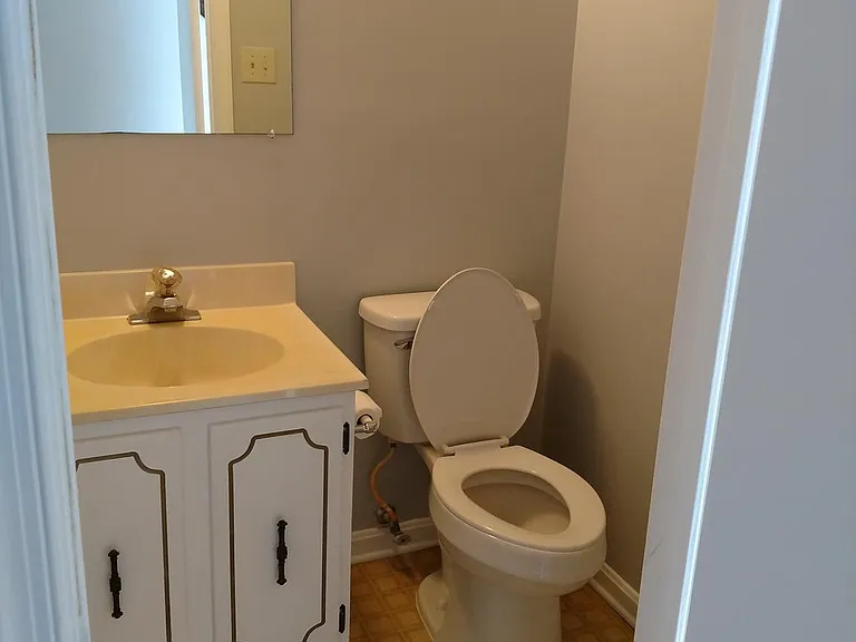 15205 Streamside Ct — Photo 19