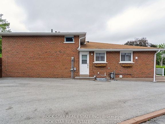 3rd image of 3675 Glencolin Ct