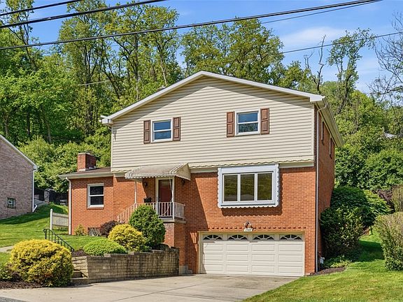 2nd image of 1548 Spreading Oak Dr