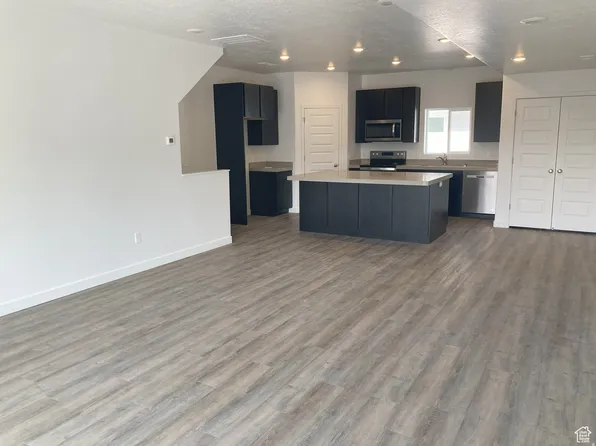 4566 W Pleasant Pine Ct #39, West Valley City, UT 84120