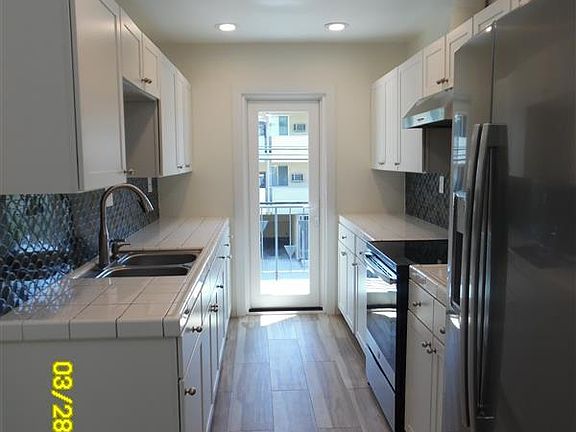 2nd image of 1255 Seward St APT 211