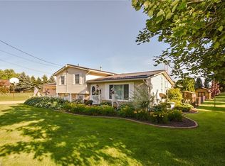 5250 Columbus Rd NE, Louisville, OH 44641