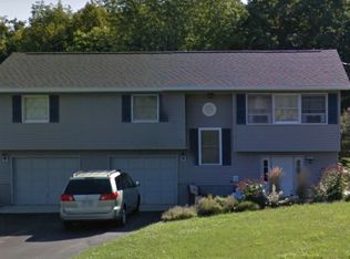 597 Stoneleigh Rd, Oneida, NY 13421