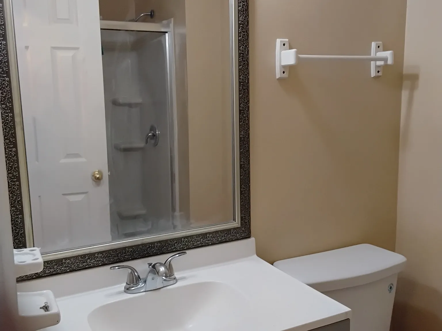 3 bed, 1378 sqft, $1,500 — Photo 2