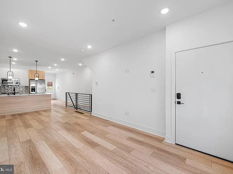 1216 N 28th St #1 — Photo 1