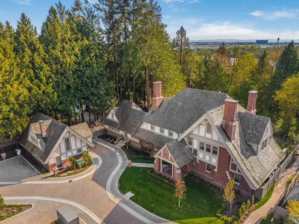 2050 Marine Dr, Vancouver, BC V6P 1V7