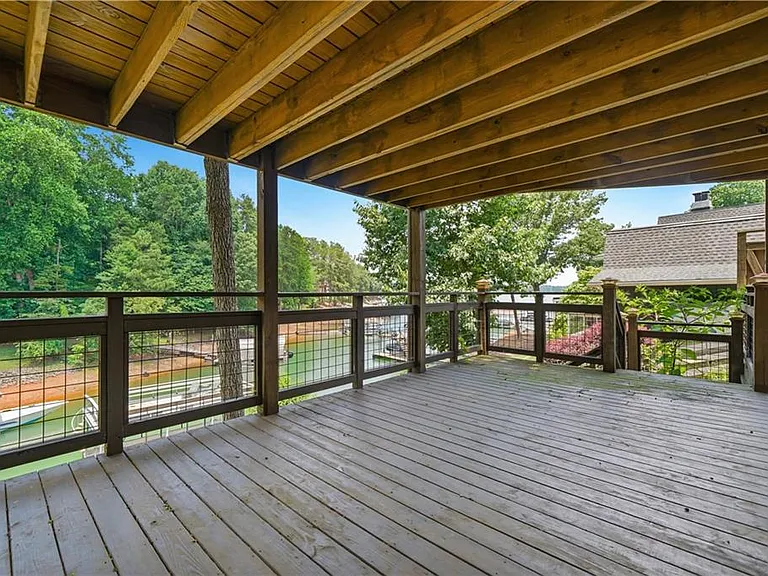 2115 Kemp Dr — Photo 29