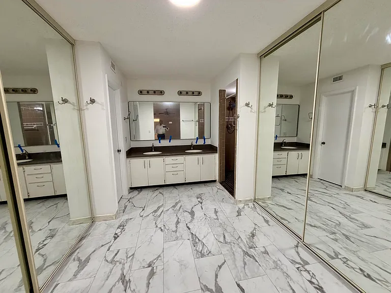 2213 22nd Ln — Photo 9
