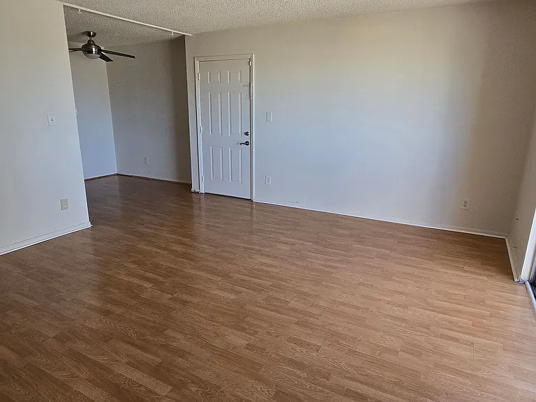 10211 Ura Ln #1-301 — Photo 6