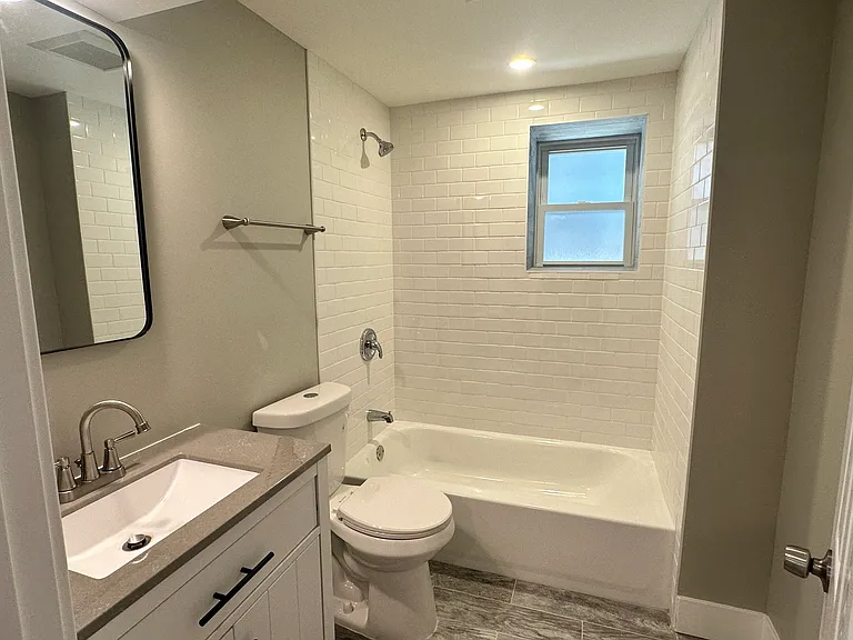 1429 N Fairfield Ave #G — Photo 15