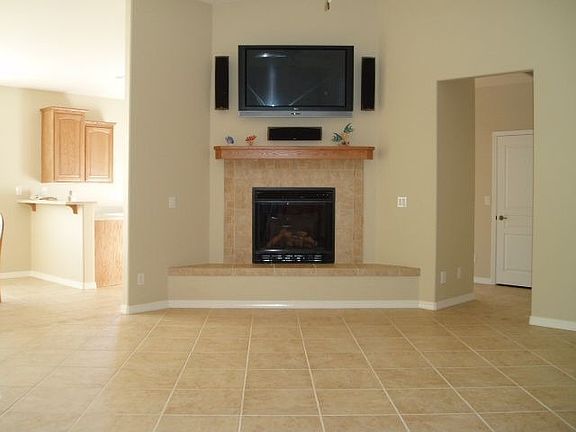 Spectacular fireplace with the perfect location for that Plasma TV