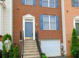 7568 Great Swan Ct, Alexandria, VA 22306