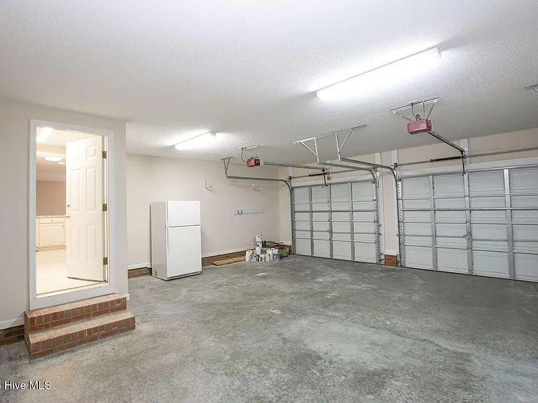 62 Forest Mountain Ct — Photo 39