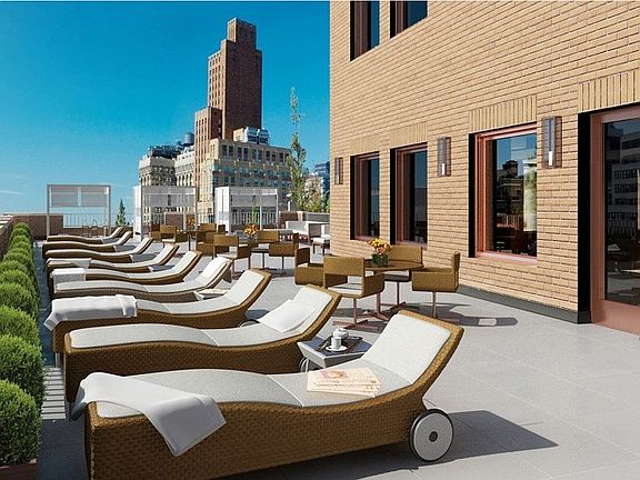 3rd image of 88 Greenwich St APT 503