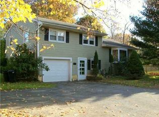 3 Beverly Ln, Washingtonville, NY 10992