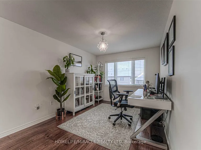 77 Laughland Ln #UPPER — Photo 20