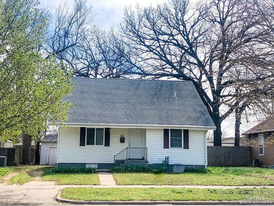 1st image of 1016 E Ash St