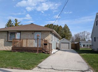 3612 W Marshall St, Manitowoc, WI 54220